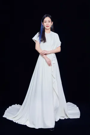 秦海璐白裙优雅性感写真图片_9