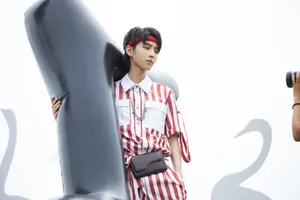 王俊凯清爽文艺写真图片_2