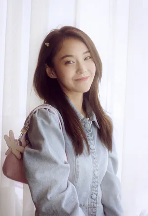 张佳宁轻甜少女写真图片_2
