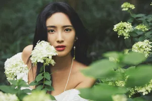 王紫璇花香少女写真图片_5