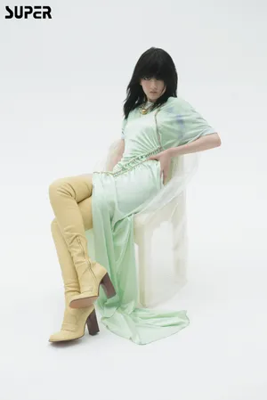 宋祖儿烟熏妆性感写真图片_15