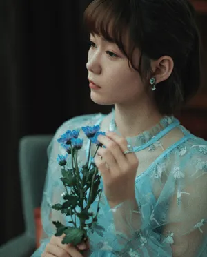段奥娟印花纱裙写真图片_2