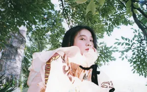 张雪迎时尚杂志写真大片_8