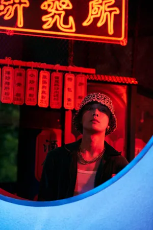 张艺兴新歌专辑写真图片_3