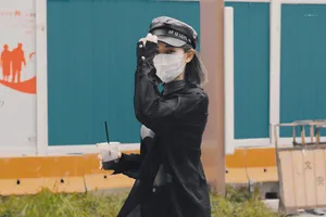 许佳琪酷飒街拍私服照图片_6