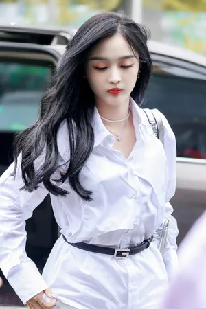 吴宣仪气质性感私服照图片_4