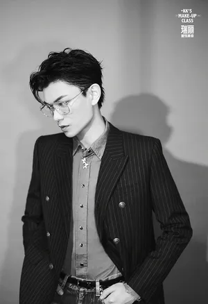 丁禹兮酷帅有型黑白写真大片_2