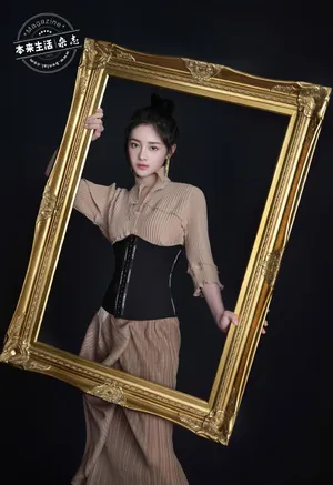 周洁琼灵动俏皮写真图片_1