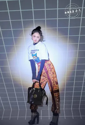 周洁琼灵动俏皮写真图片_10