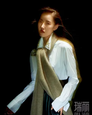 史卿妍优雅性感写真图片_2