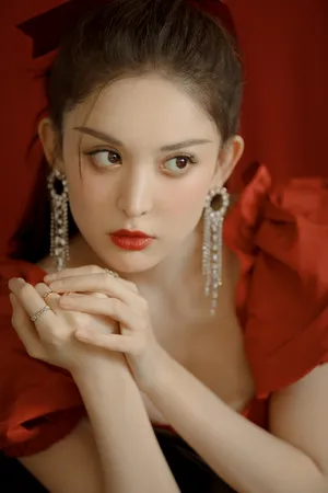 古力娜扎公主裙复古浪漫写真图片_7
