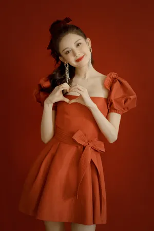 古力娜扎公主裙复古浪漫写真图片_9