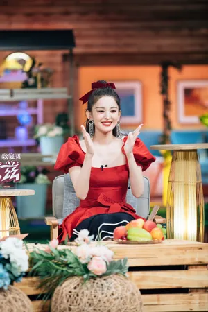 古力娜扎性感红裙综艺剧照图片_7