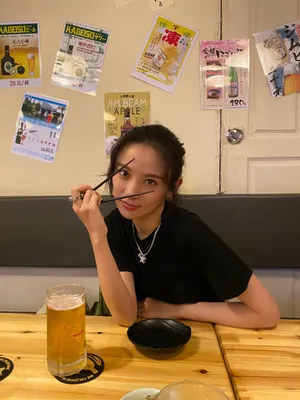 施诗清新俏皮生活照图片_3