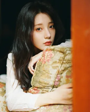 安泳畅性感吊带裙写真图片_3
