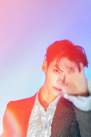 罗云熙最新帅气写真大片_1