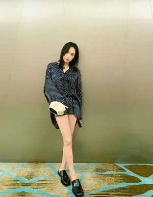 宋茜清新甜酷写真图片