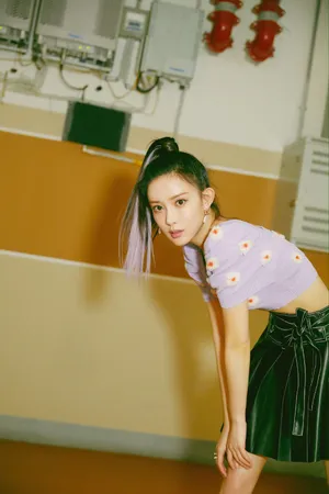 孟子义复古优雅夏日写真图片_2