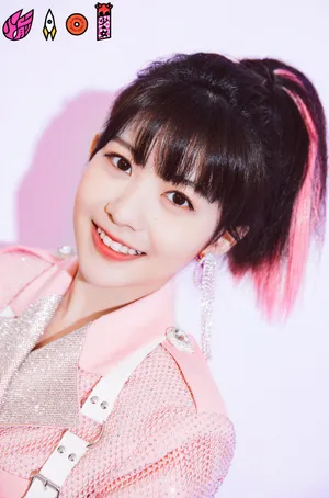 火箭少女101粉嫩合体写真图片_5