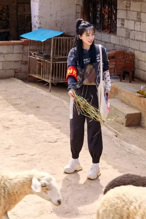 阚清子甜美综艺剧照图片_3