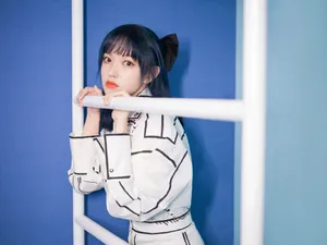 程潇蝴蝶结猫耳造型写真图片