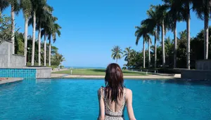李斯羽泳池性感撩人图片_7
