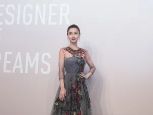 angelababy刺绣礼服性感图片