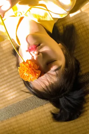 邓恩熙轻甜俏皮写真图片_3
