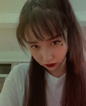 阚清子清爽俏皮自拍图片_4