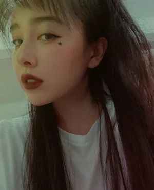 阚清子清爽俏皮自拍图片_5