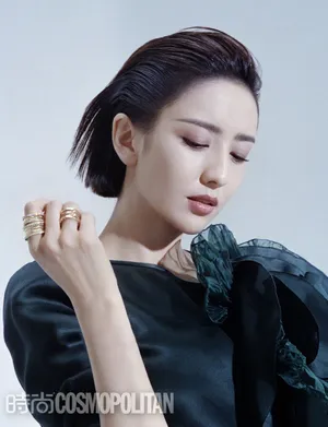 佟丽娅超A背头造型写真图片_2