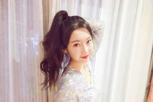 宣璐亮片纱裙性感写真图片_5