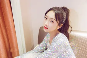 宣璐亮片纱裙性感写真图片_7