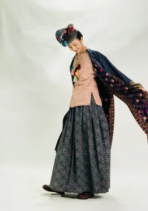 王紫璇小神婆定妆照图片_8