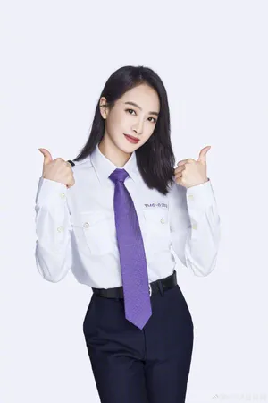 宋茜清爽制服装写真图片_7