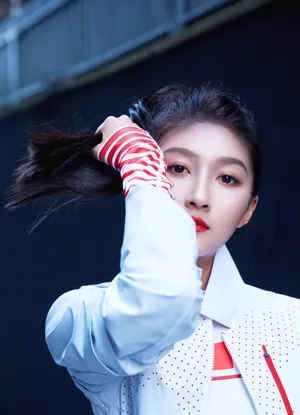 关晓彤高马尾性感写真图片_5