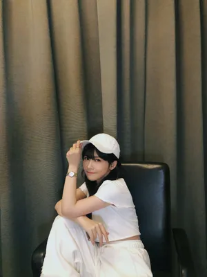 赖美云清新白裙私服照图片第4张