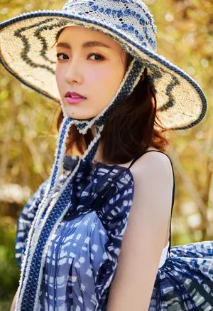 林源蓝色长裙性感写真图片_7