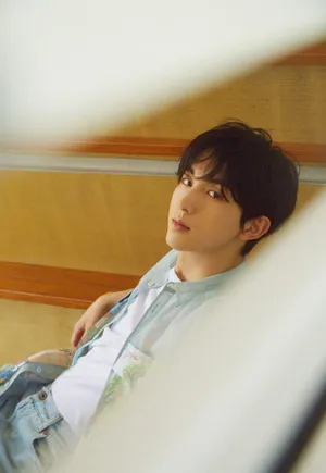 郭俊辰清新帅气夏日写真图片第6张