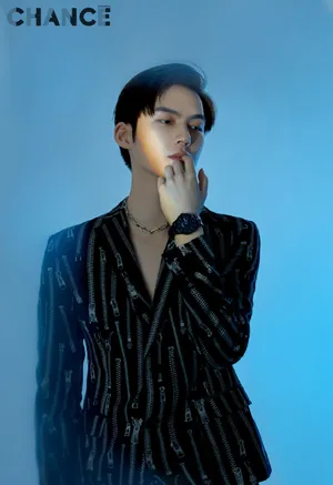 董力清爽帅气写真图片_4