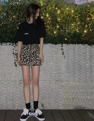 戚砚笛清秀甜美写真图片