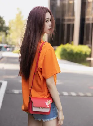 徐艺洋性感美艳写真图片