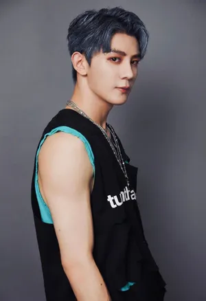 夏之光潮范儿大片写真图片第3张