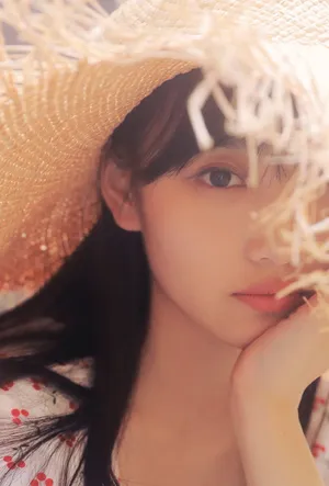 许梦圆户外草地唯美写真_7