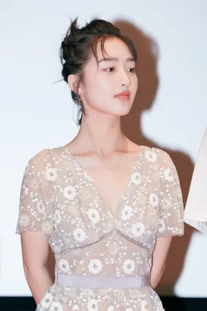 邓恩熙轻甜少女活动照图片_2