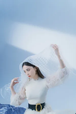 古力娜扎薄纱白裙性感写真图片_3