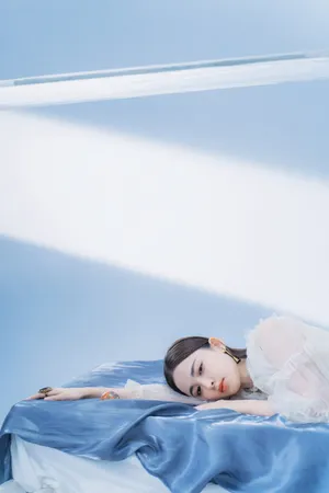 古力娜扎薄纱白裙性感写真图片_6