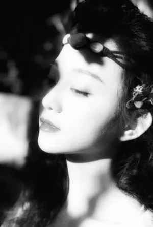 胡意旋唯美仙气写真图片_4