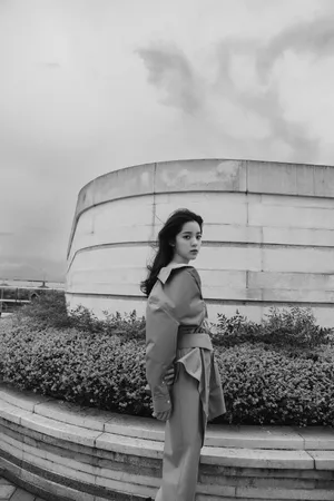 欧阳娜娜潇洒性感写真图片