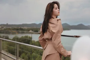 欧阳娜娜潇洒性感写真图片_7